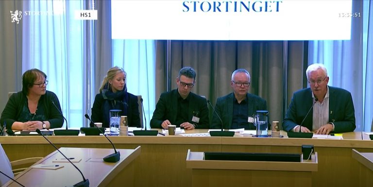 «Fiber og bredbånd fram til alle husstander i hele Norge.» LSF tydelig på Stortinget